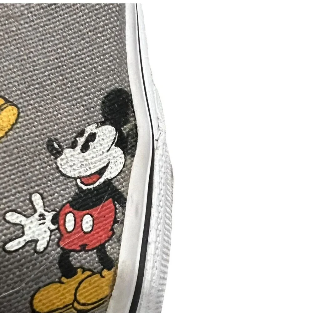 Vans + Disney Sz 13 Mickey Mouse Slip-On Sneakers